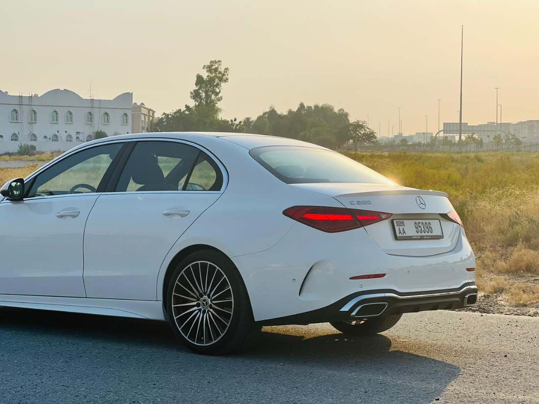 Mercedes C200 2024