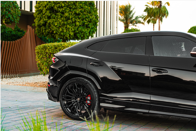 Lamborghini Urus SE 2025 4
