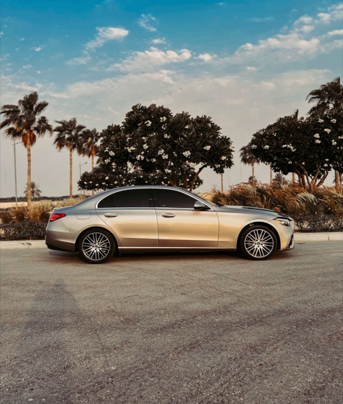 Mercedes C300 2024 4