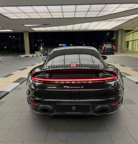 Porsche 911 Carrera 2024 3